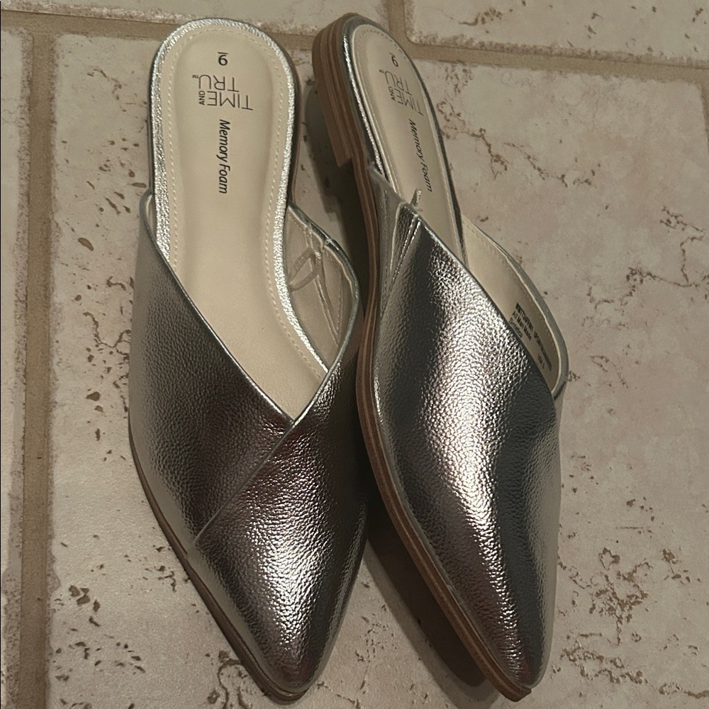 Time and Tru Metallic Silver Mules- NWOT